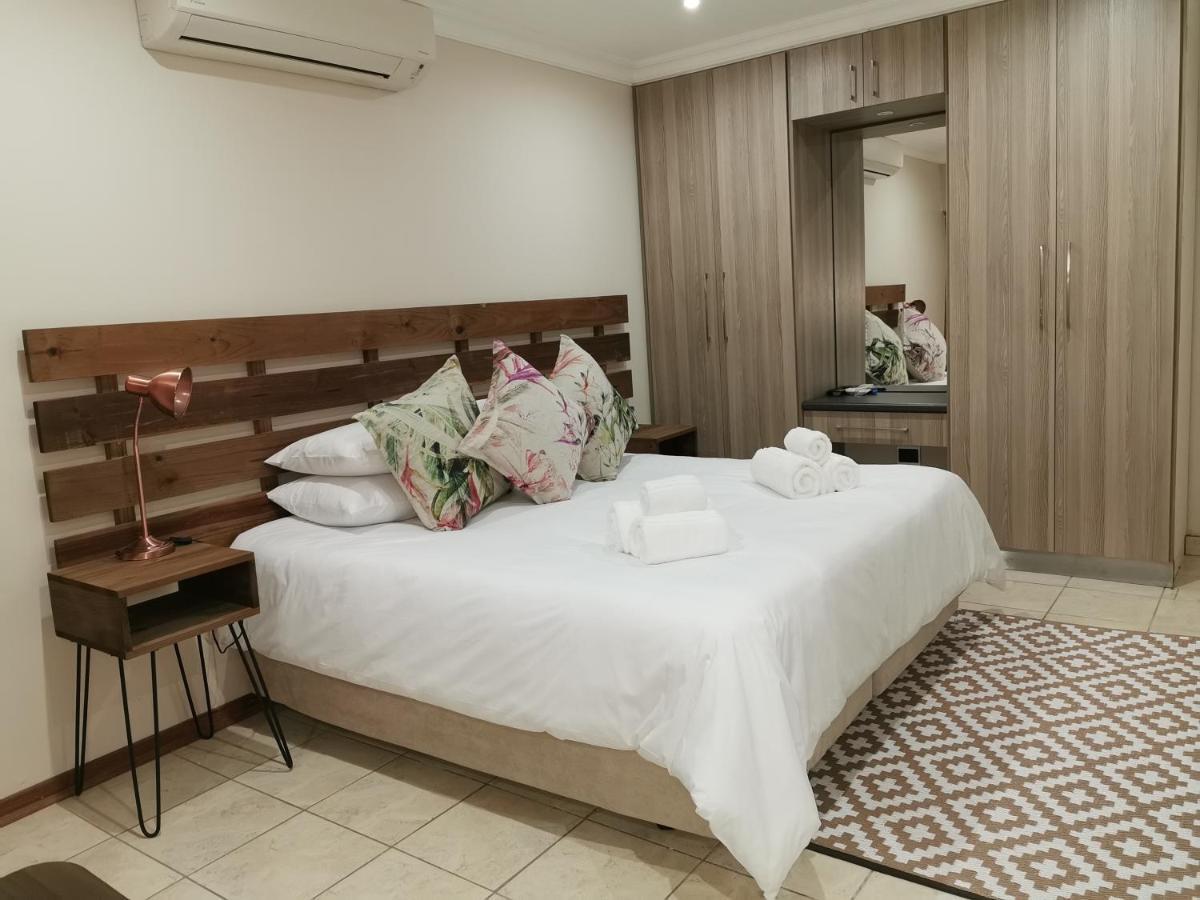 Guest Suites On Connor Блумфонтейн Экстерьер фото